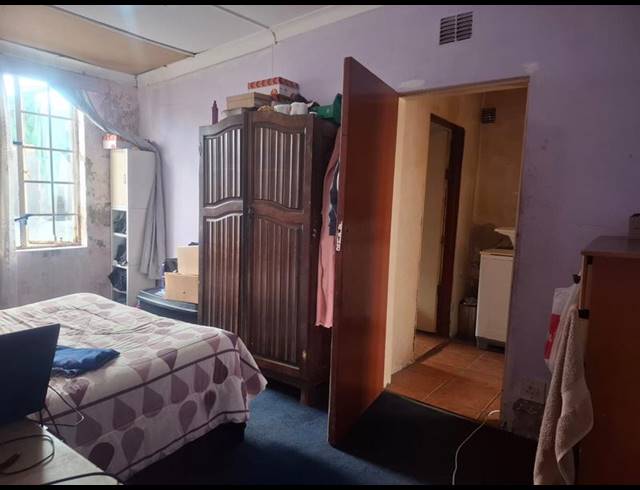 4 BEDROOM HOUSE FOR SALE IN KENILWORTH